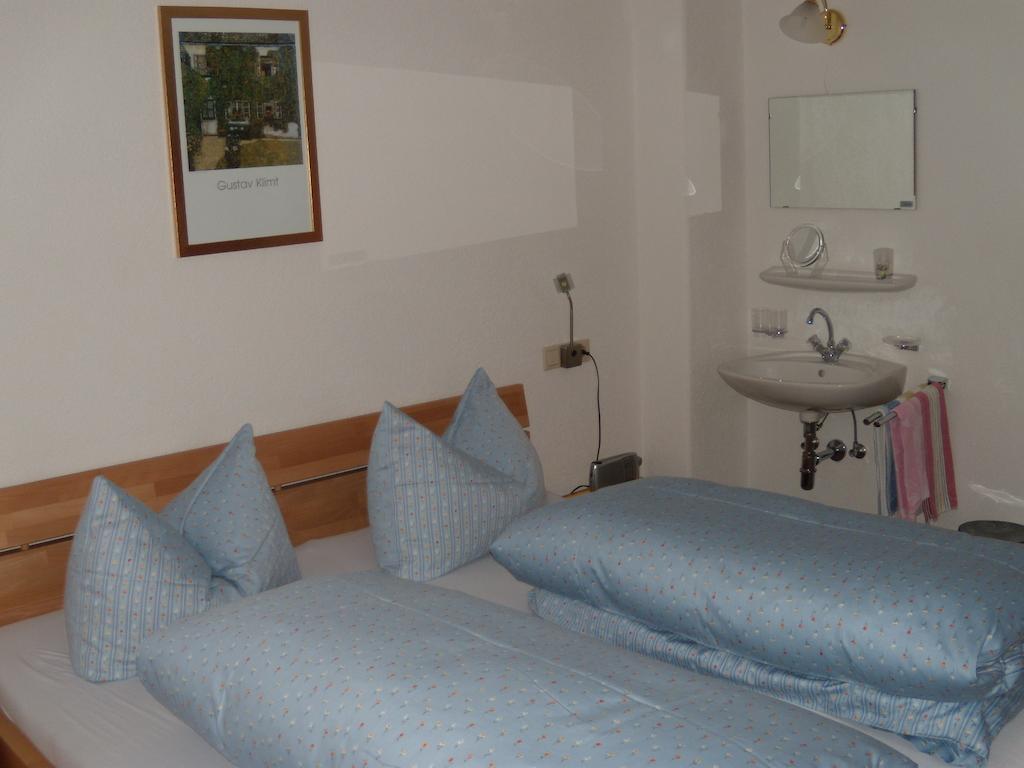 Ferienwohnung Rottensteiner Sybille Inclusiv Sommercard Йерценс Стая снимка