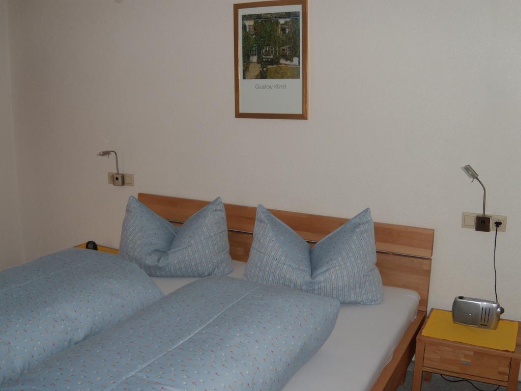Ferienwohnung Rottensteiner Sybille Inclusiv Sommercard Йерценс Стая снимка